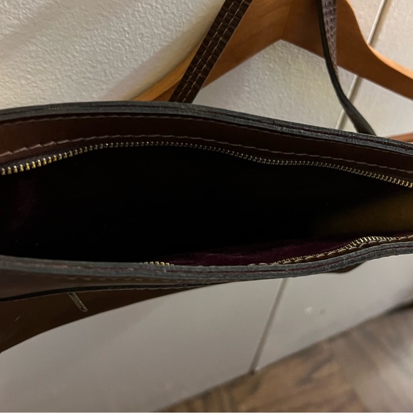 BUNDLE OF POCKETBOOKS 4 - Picture 11 of 12